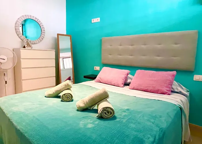 Playa Honda Dona Dina Apartman *